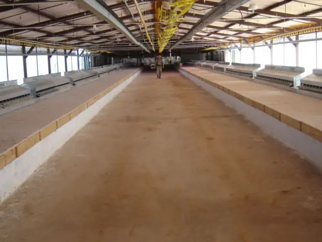 cubierta autosoportante tipo arcotecho en cancha deportiva de basketball en instituto mater en monterrey, nuevo leon